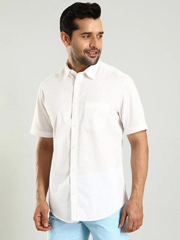Indian Terrain Men's Regular Fit Half Sleeve Striped White Shirt